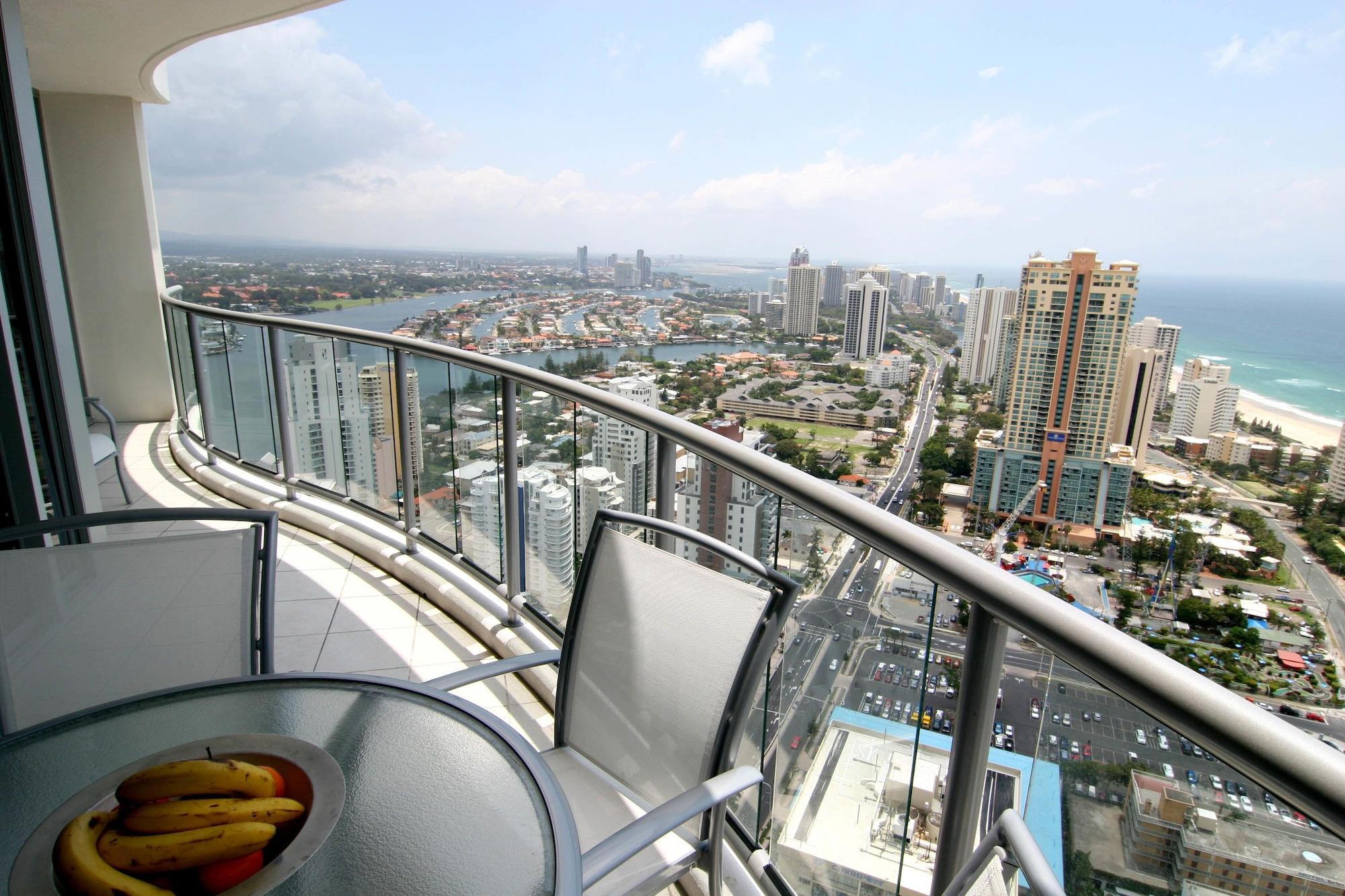 Mantra Towers Of Chevron Aparthotel Surfers Paradise Exterior photo